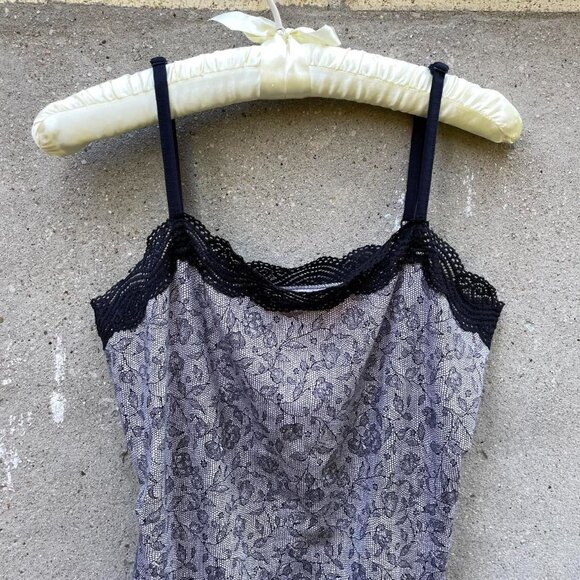 Ann Taylor Lacy Grey Paisley-Print Tank Top - Picture 3 of 7